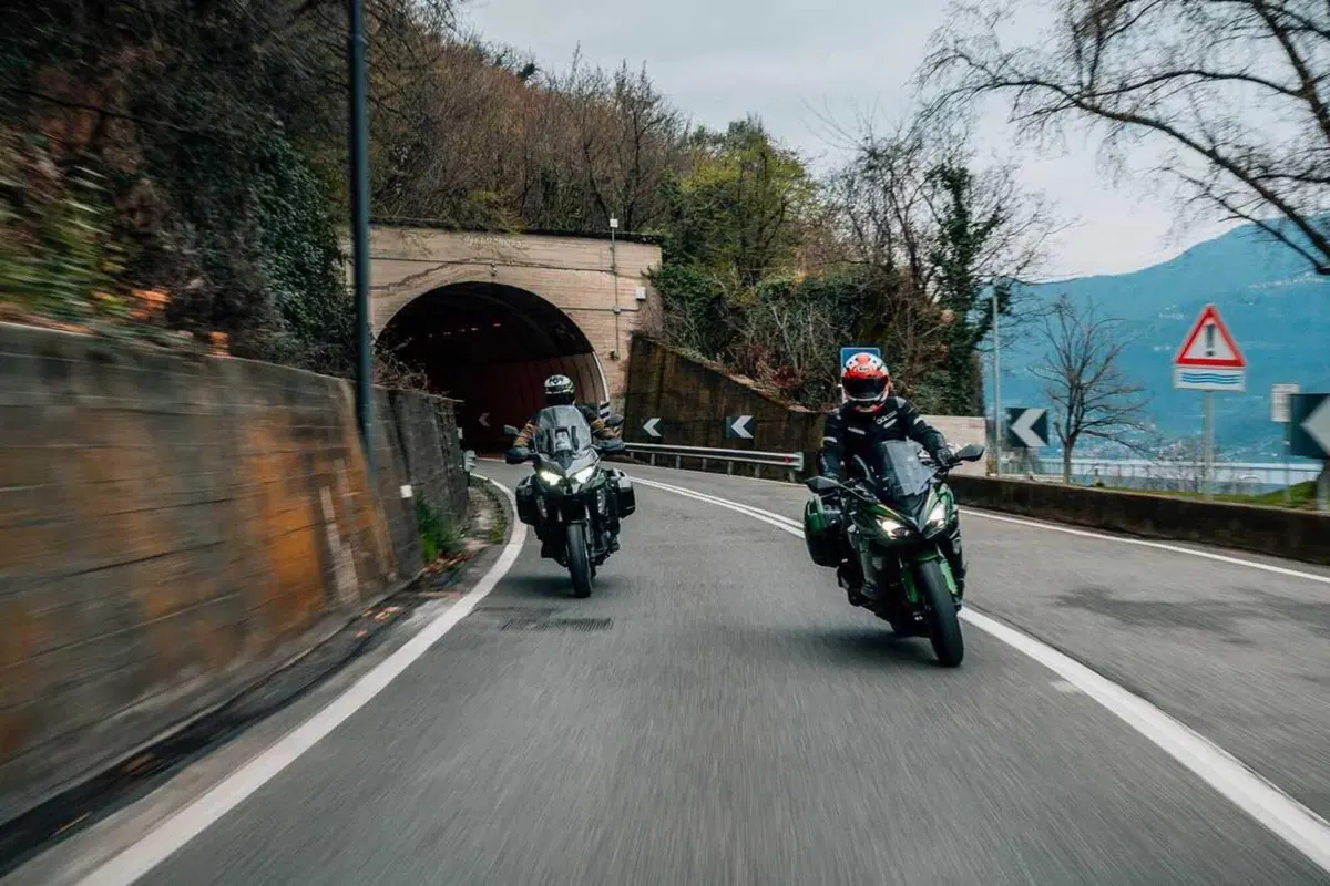Versys 1100 o Ninja 1100 SX? Dilemma tutto Kawasaki in questo #QUALESCELGO (6)