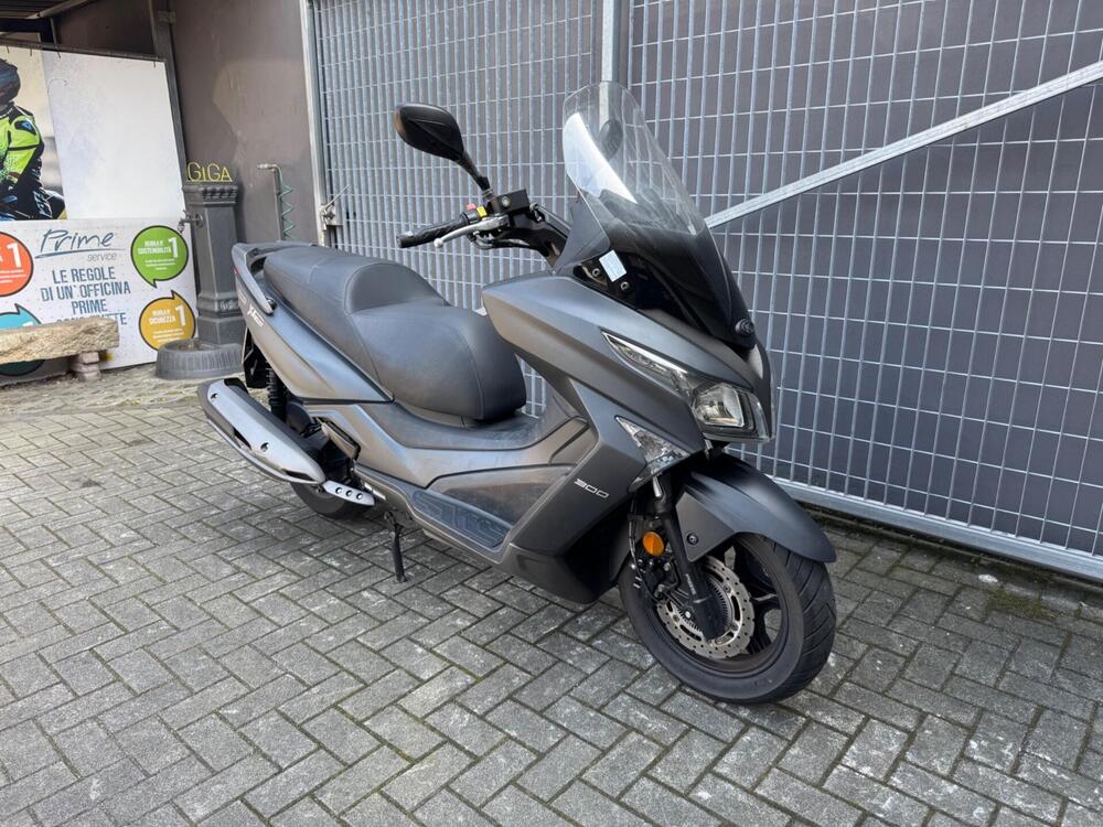 Kymco X-Town 300i ABS (2016 - 20) (2)