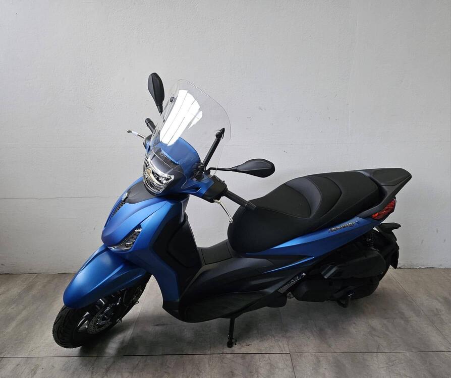 Piaggio Beverly 400 S (2025) (2)