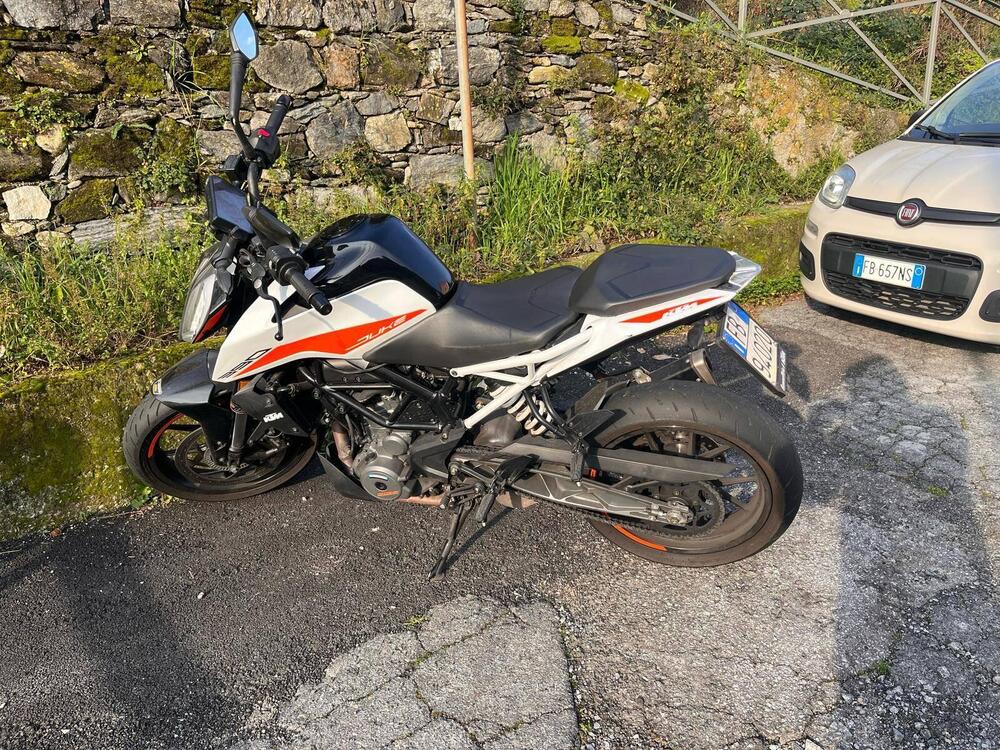 KTM 390 Duke (2021 - 23) (2)