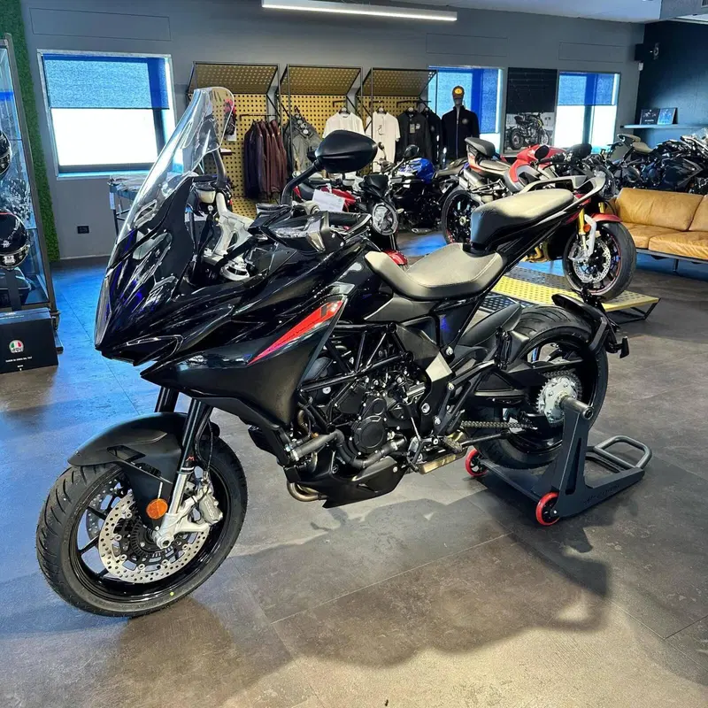 MV Agusta Turismo Veloce 800 R (2023 - 26) (3)