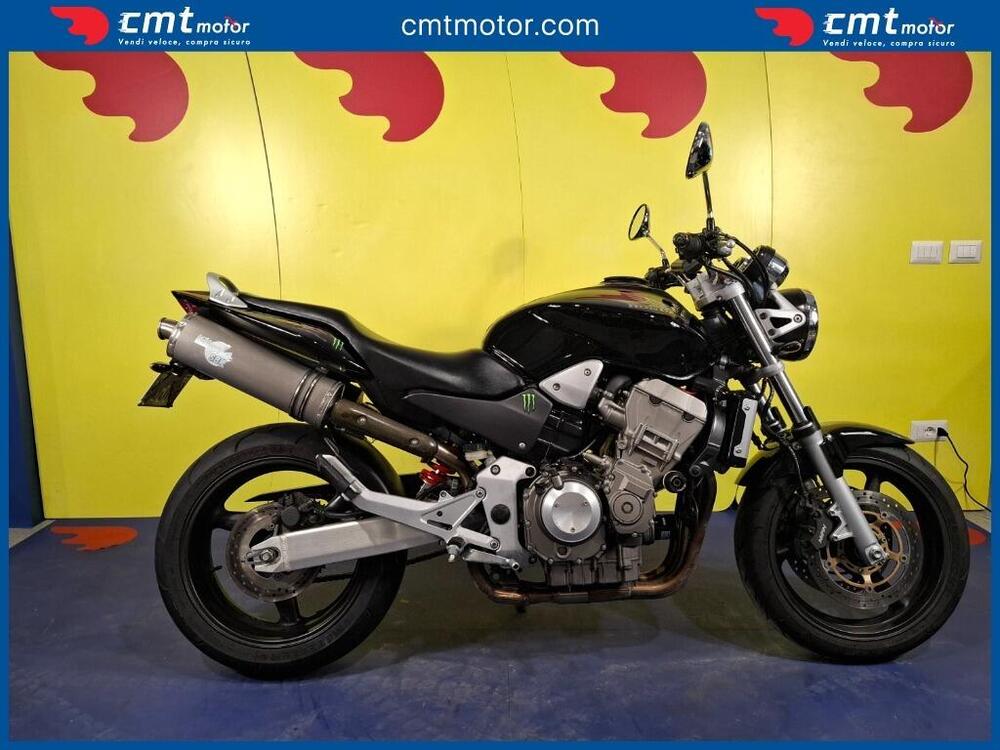 Honda Hornet 900 (2)