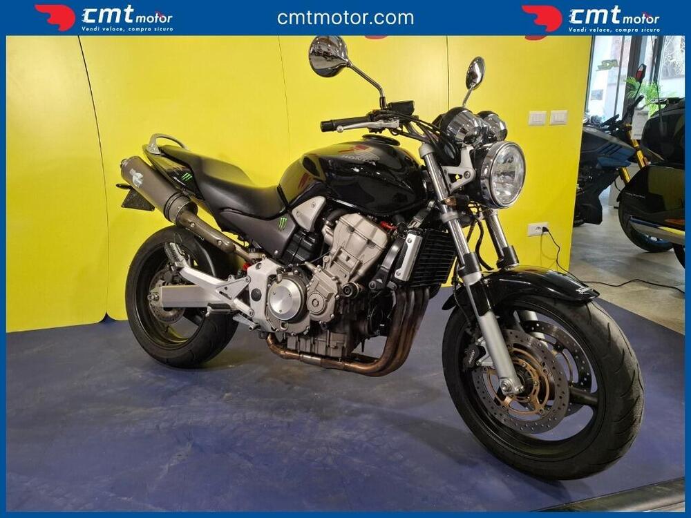 Honda Hornet 900 (4)