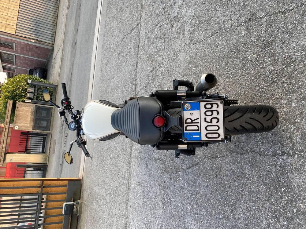 Triumph Bonneville SE (2009 - 13) (3)
