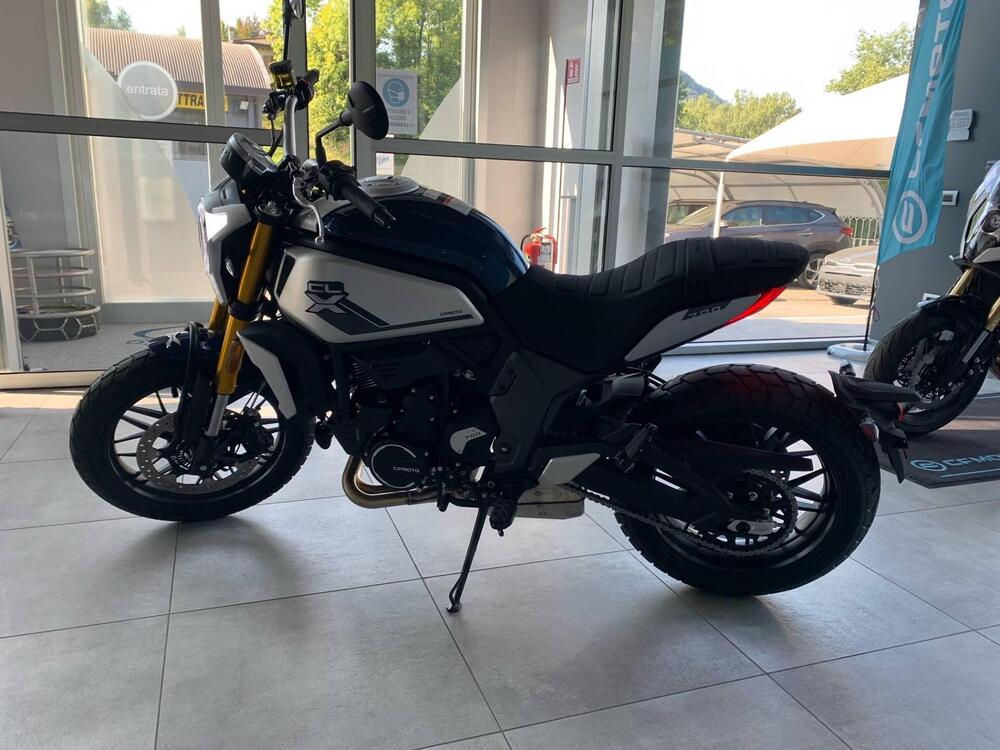 CFMOTO 700CL-X Heritage (2021 - 25) (4)