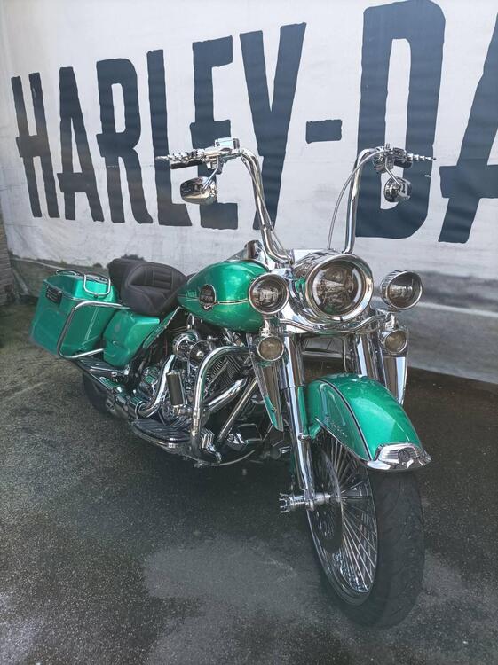 Harley-Davidson 1584 Road King Classic (2007 - 10) - FLHRC (2)