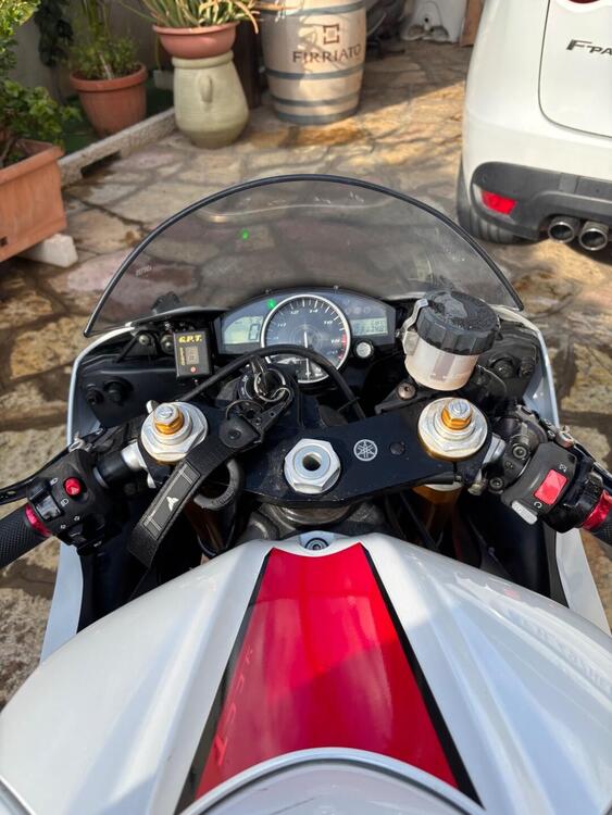 Yamaha YZF R6 (2006 - 07) (4)