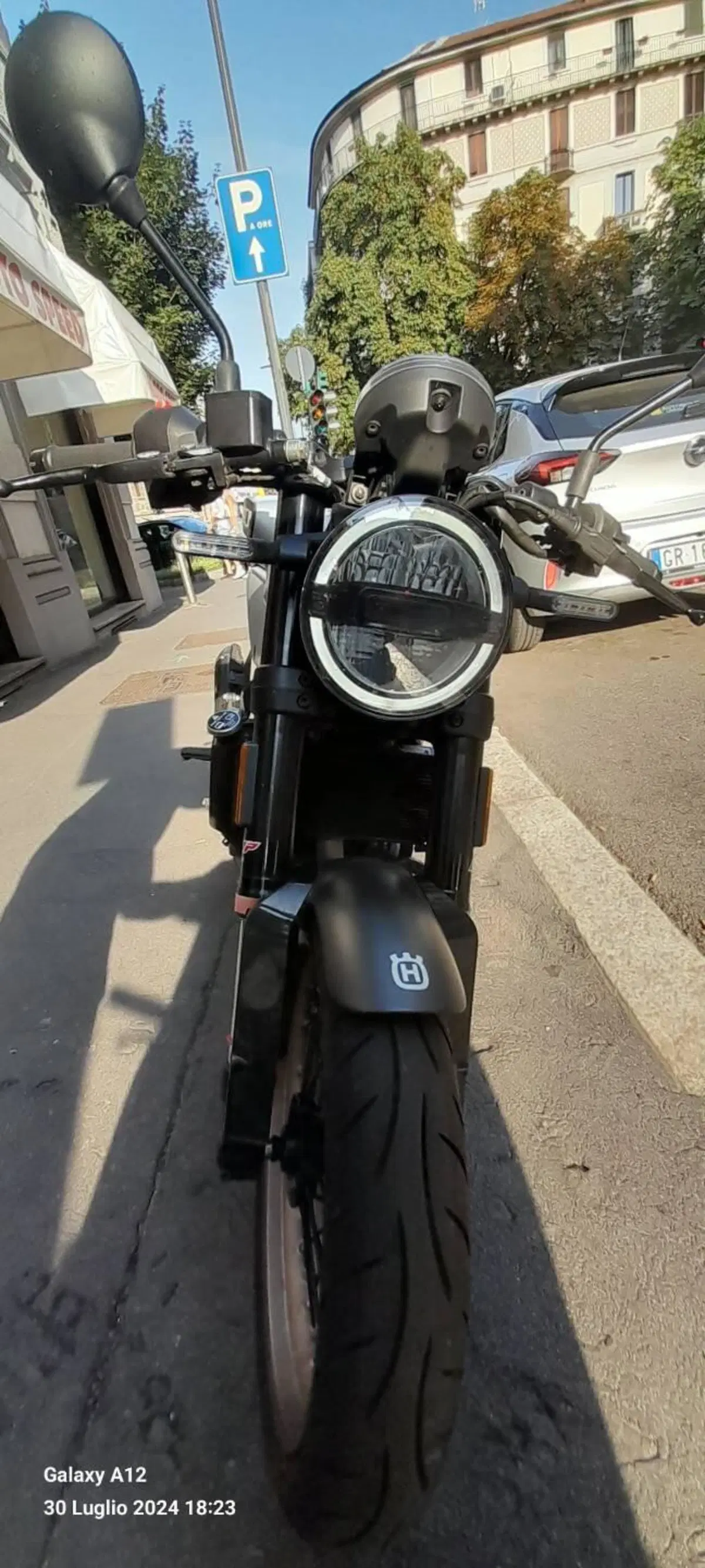 Husqvarna Vitpilen 401 (2021 - 23) (9)