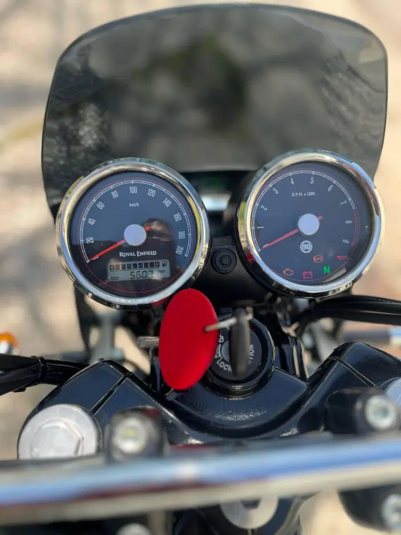 Royal Enfield Interceptor 650 (2021 - 26) (2)