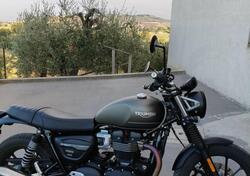 Triumph Street Twin 900 (2021 - 22) usata