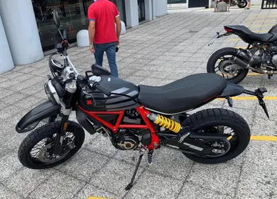 Ducati Scrambler 800 Desert Sled Fasthouse (2021 - 22) usata