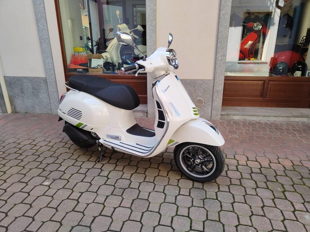 Vespa GTS 310 Super Tech (2025)