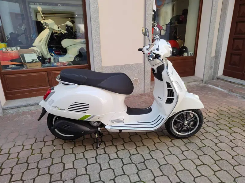 Vespa GTS 310 Supertech (2025 - 26) (8)