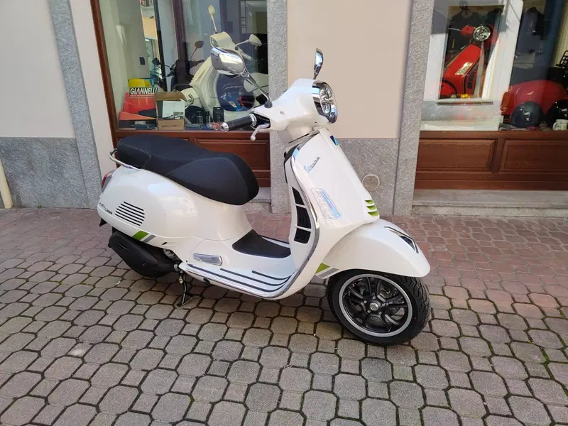Vespa GTS 310 Supertech (2025 - 26) (9)