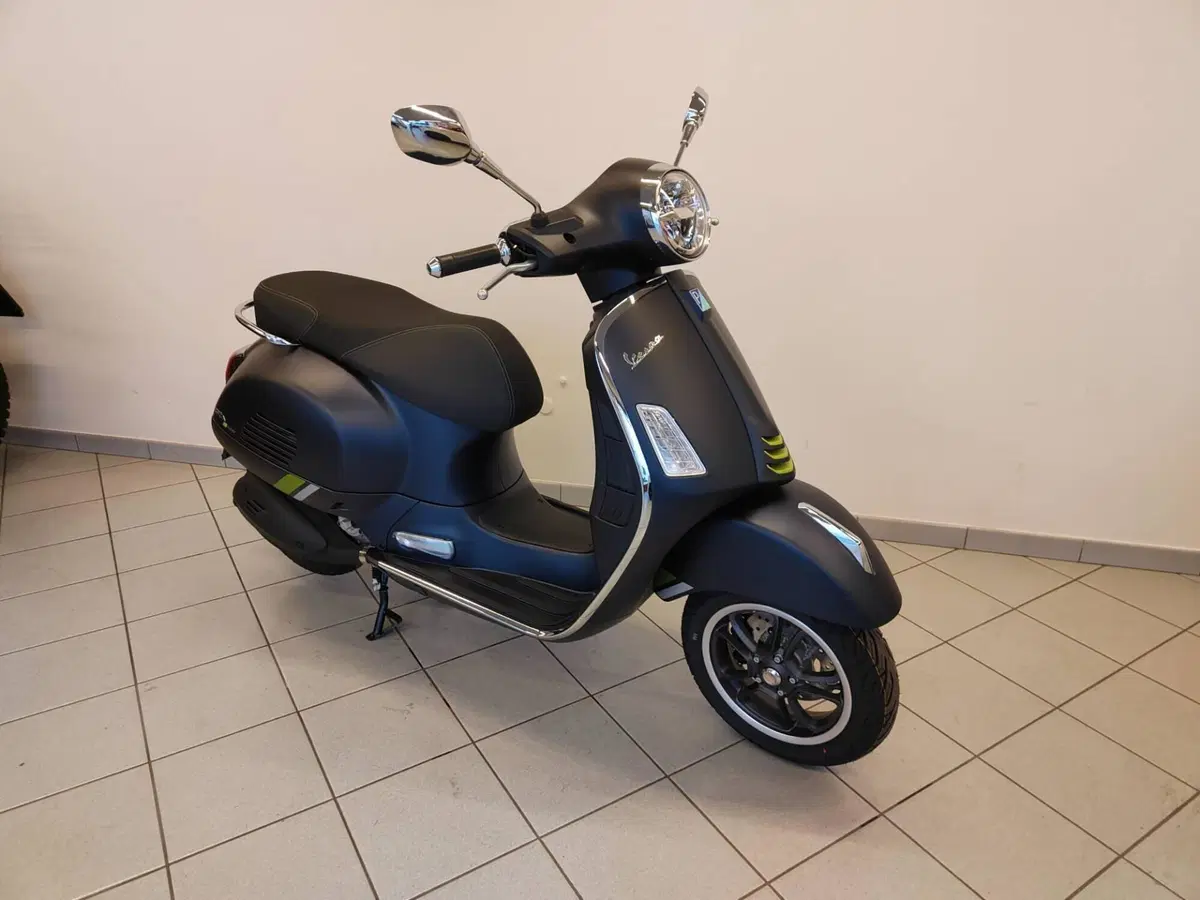 Vespa GTS 310 Supertech (2025 - 26) (2)