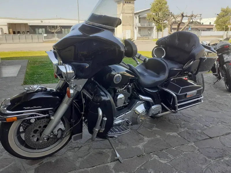 Harley-Davidson 1450 Electra Glide Ultra Classic (1999 - 02) - FLHTCUI