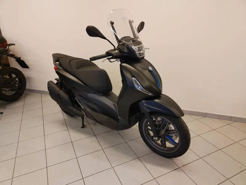 Piaggio Beverly 400 S (2025 - 26)