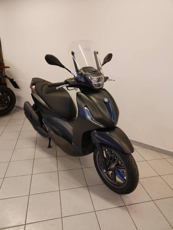 Piaggio Beverly 400 S (2025) (2)