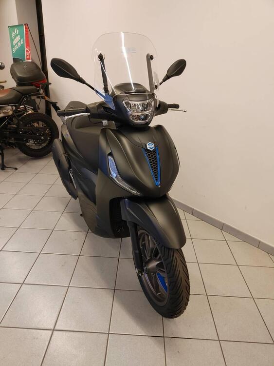 Piaggio Beverly 400 S (2025) (3)
