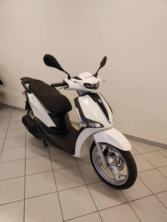 Piaggio Liberty 125 (2025) (4)