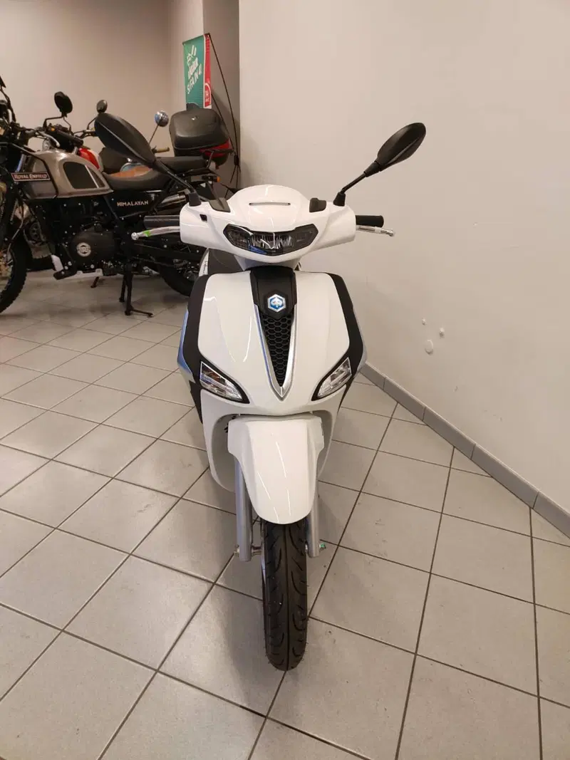 Piaggio Liberty 125 (2025 - 26) (6)
