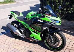 Kawasaki Ninja 400 (2023) usata