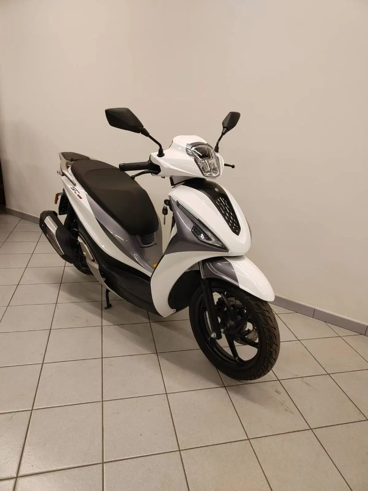 Morbidelli SC125LX (2024 - 26) (4)