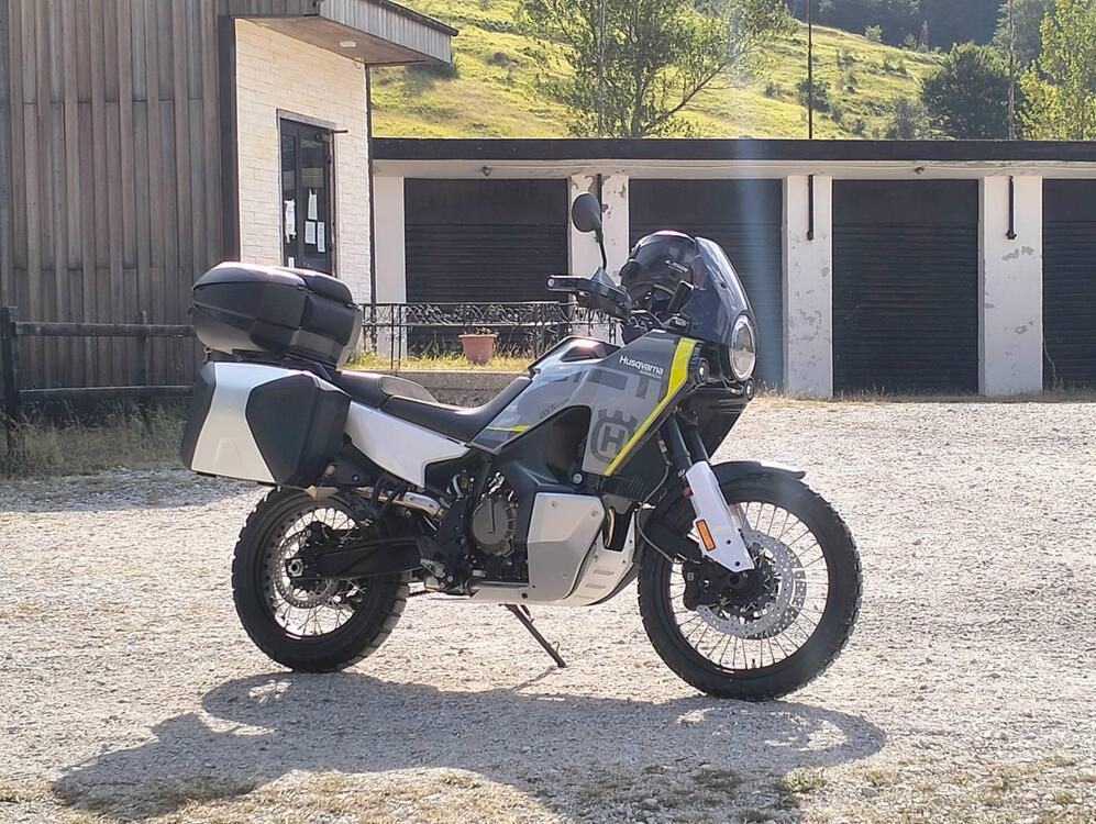 Husqvarna Norden 901 (2022 - 25) (2)