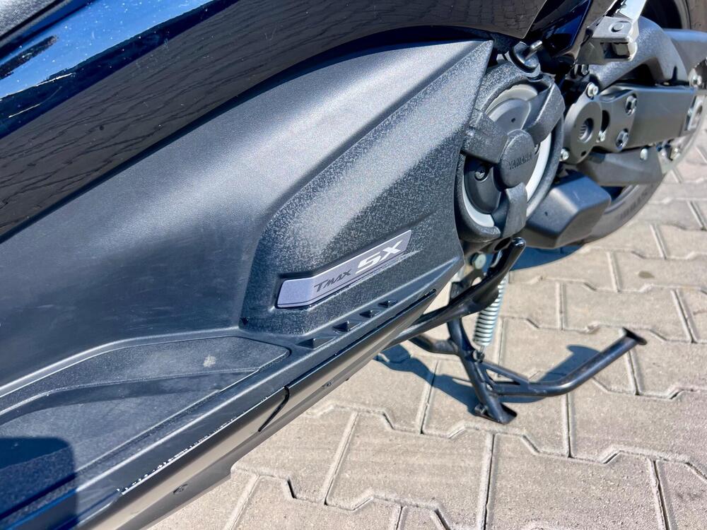 Yamaha T-Max 530 SX (2017 - 19) (4)