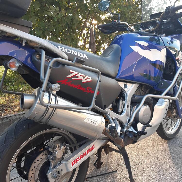 Honda Africa Twin XRV 750 (1996 - 02) (3)