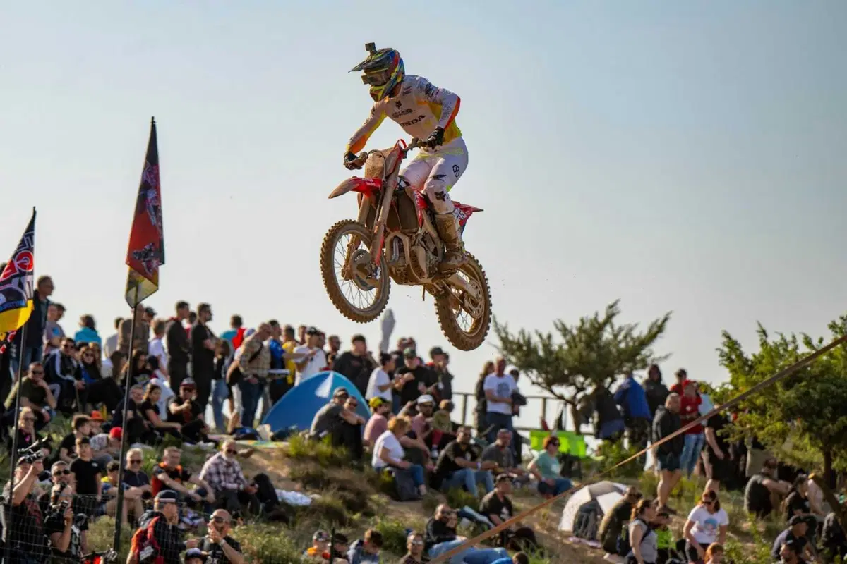 MXGP25 #4 Sardegna. Niente è scontato a Riola Sardo. Vincono Febvre, MXGP, e De Wolf, doppietta [VIDEO] (15)