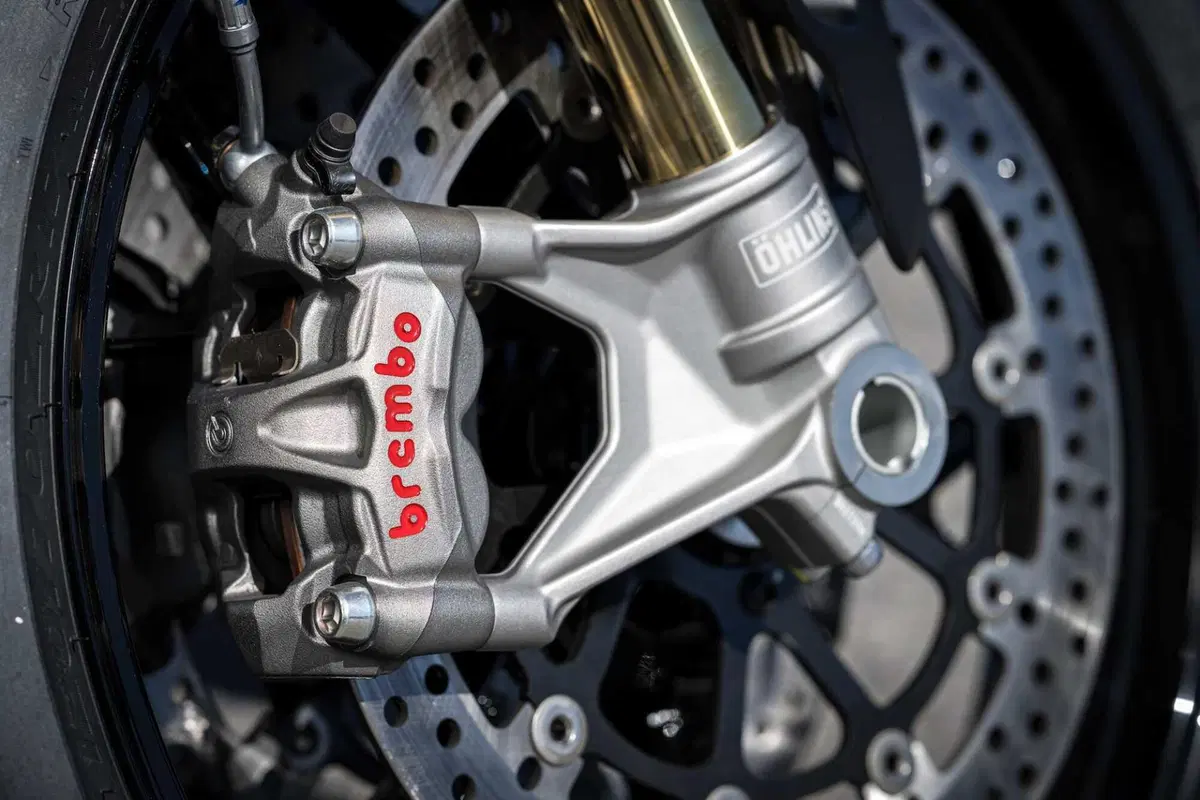 Ducati Streetfighter V2S 2025:  (13)