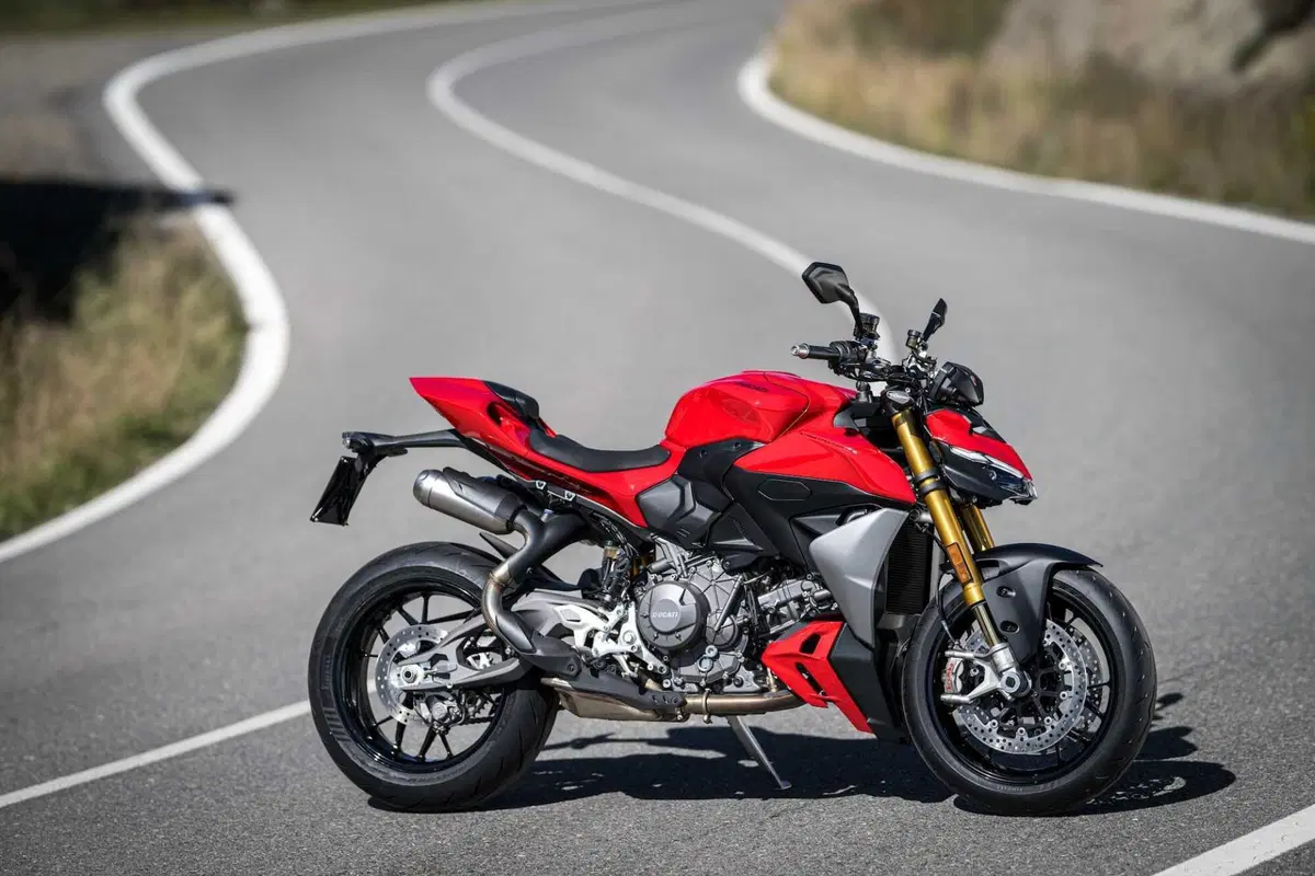 Ducati Streetfighter V2S 2025:  (24)
