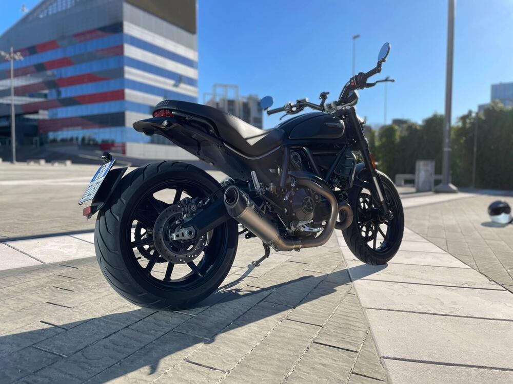 Ducati Scrambler 800 Icon Dark (2021 - 22) (2)