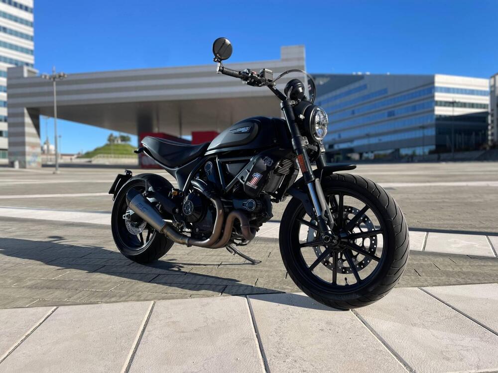 Ducati Scrambler 800 Icon Dark (2021 - 22)