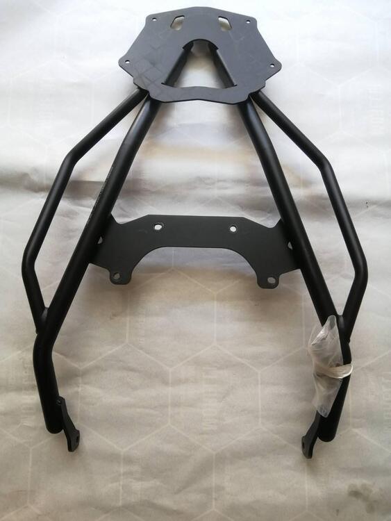 portapacchi per moto Guzzi V100 Mandello Givi