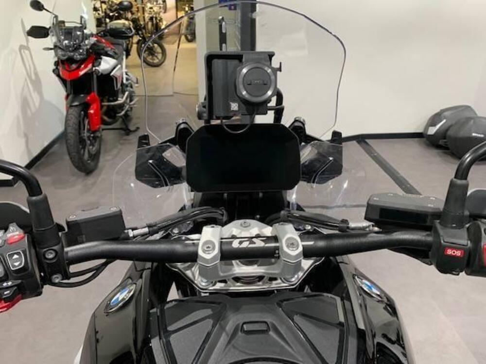 Bmw R 1300 GS Triple Black (2023 - 25) (4)