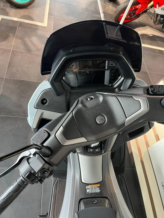 Yamaha N-Max 125 Tech Max (2025) (5)