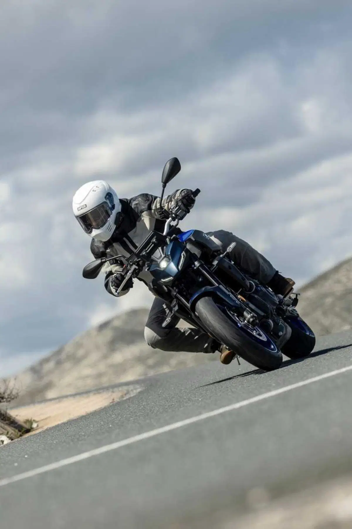 C'è una naked media migliore della MT-07! è la Yamaha MT-07 con cambio automatico Y-AMT [VIDEO] (9)