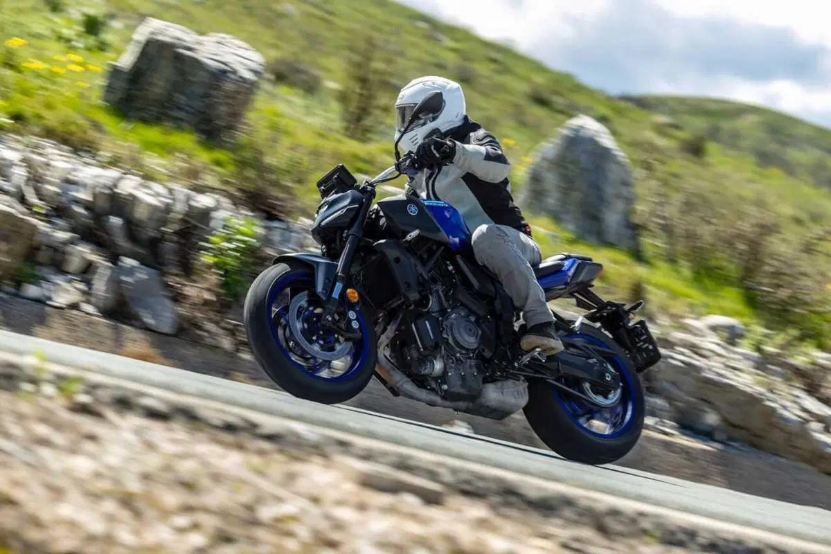 C'è una naked media migliore della MT-07! è la Yamaha MT-07 con cambio automatico Y-AMT [VIDEO] (2)