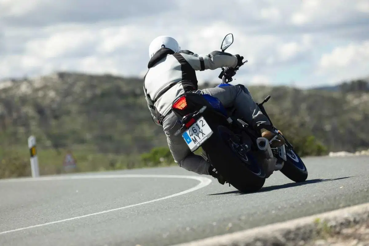 C'è una naked media migliore della MT-07! è la Yamaha MT-07 con cambio automatico Y-AMT [VIDEO] (5)