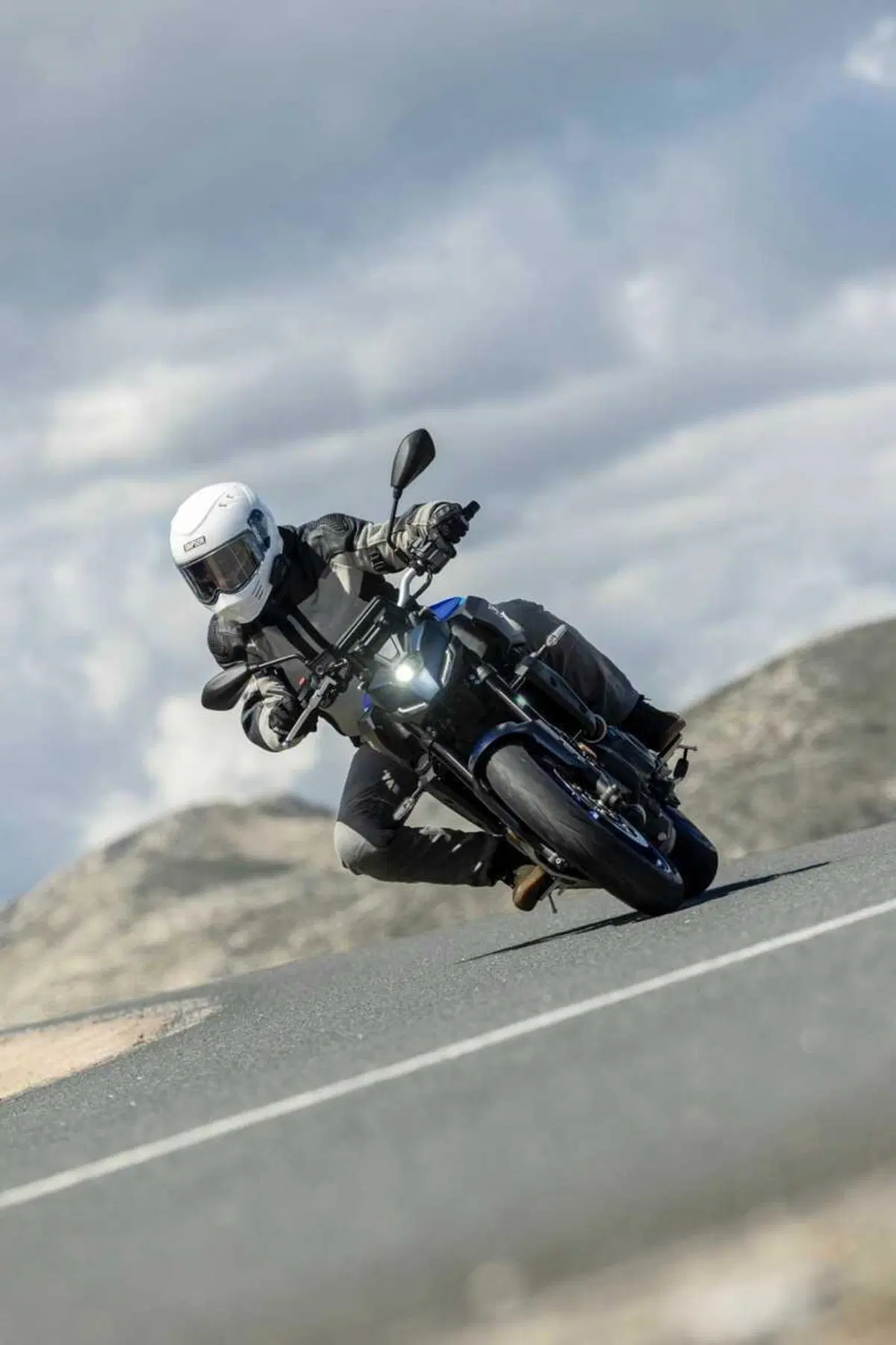 C'è una naked media migliore della MT-07! è la Yamaha MT-07 con cambio automatico Y-AMT [VIDEO] (6)