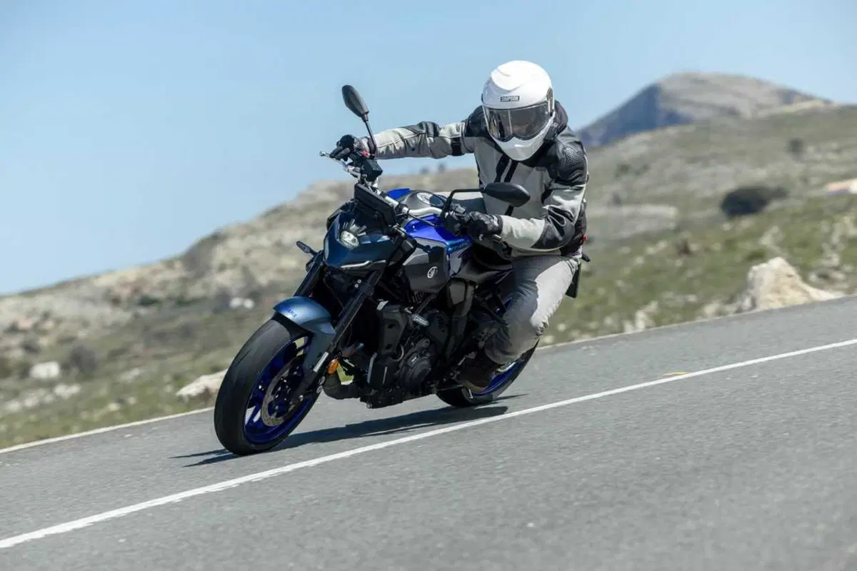 C'è una naked media migliore della MT-07! è la Yamaha MT-07 con cambio automatico Y-AMT [VIDEO]