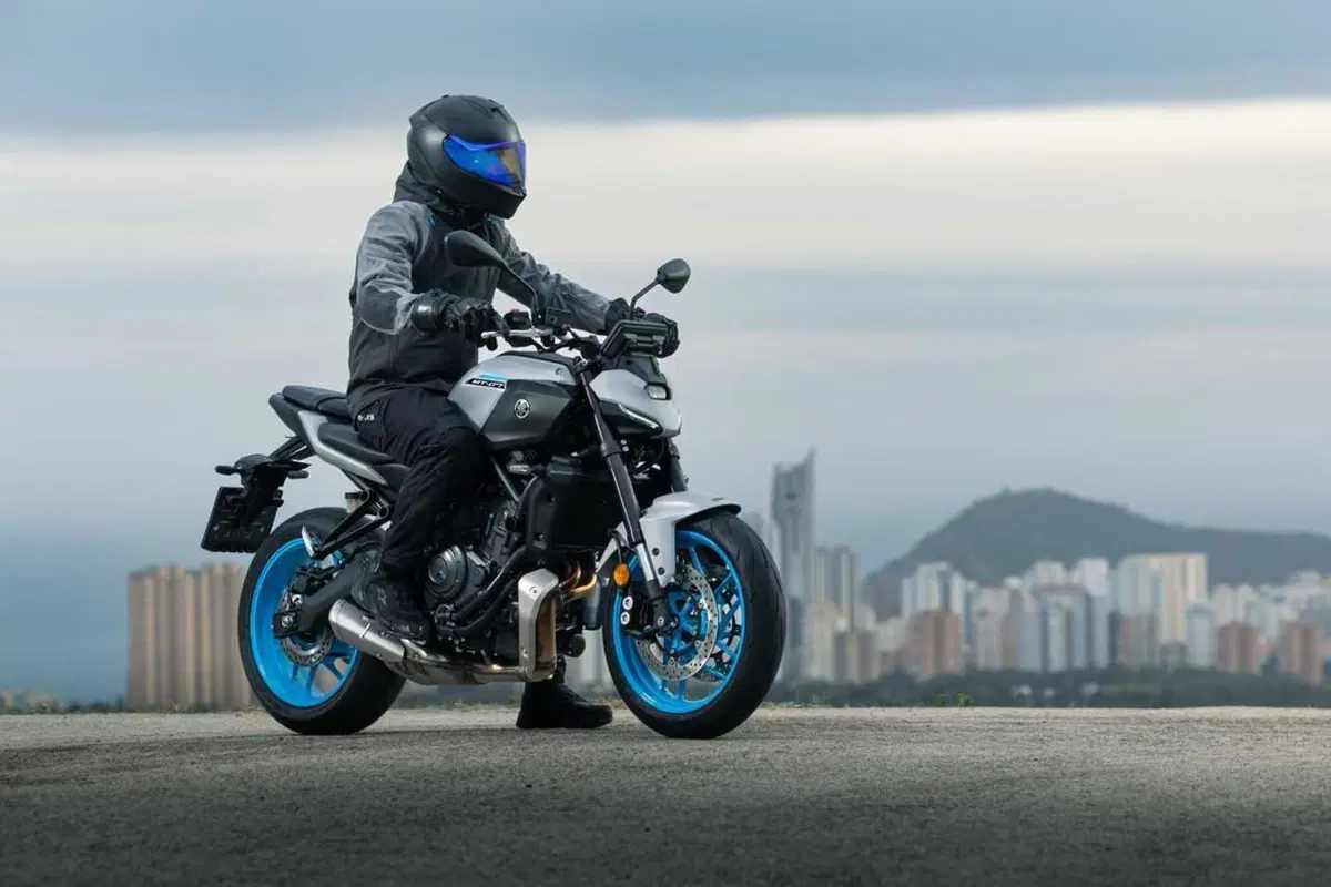 C'è una naked media migliore della MT-07! è la Yamaha MT-07 con cambio automatico Y-AMT [VIDEO] (2)
