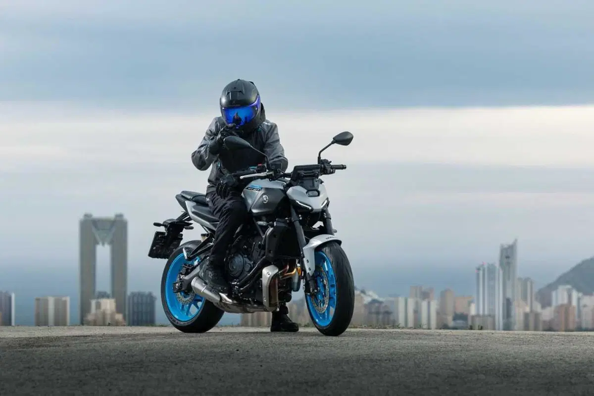C'è una naked media migliore della MT-07! è la Yamaha MT-07 con cambio automatico Y-AMT [VIDEO] (4)