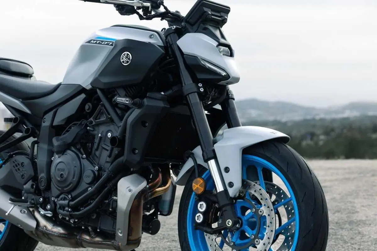 C'è una naked media migliore della MT-07! è la Yamaha MT-07 con cambio automatico Y-AMT [VIDEO] (17)