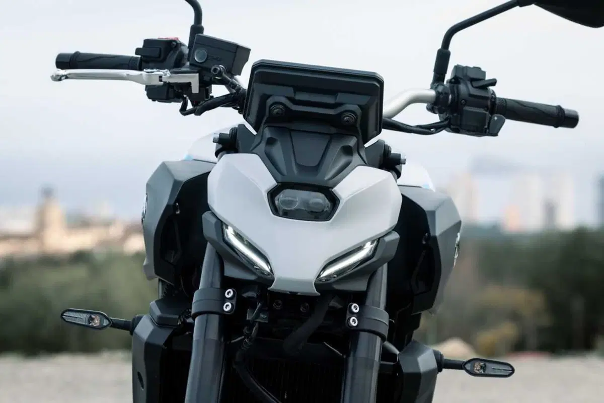 C'è una naked media migliore della MT-07! è la Yamaha MT-07 con cambio automatico Y-AMT [VIDEO] (20)