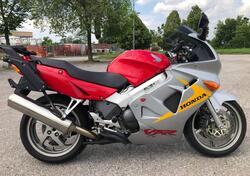 Honda VFR 800 fi d'epoca