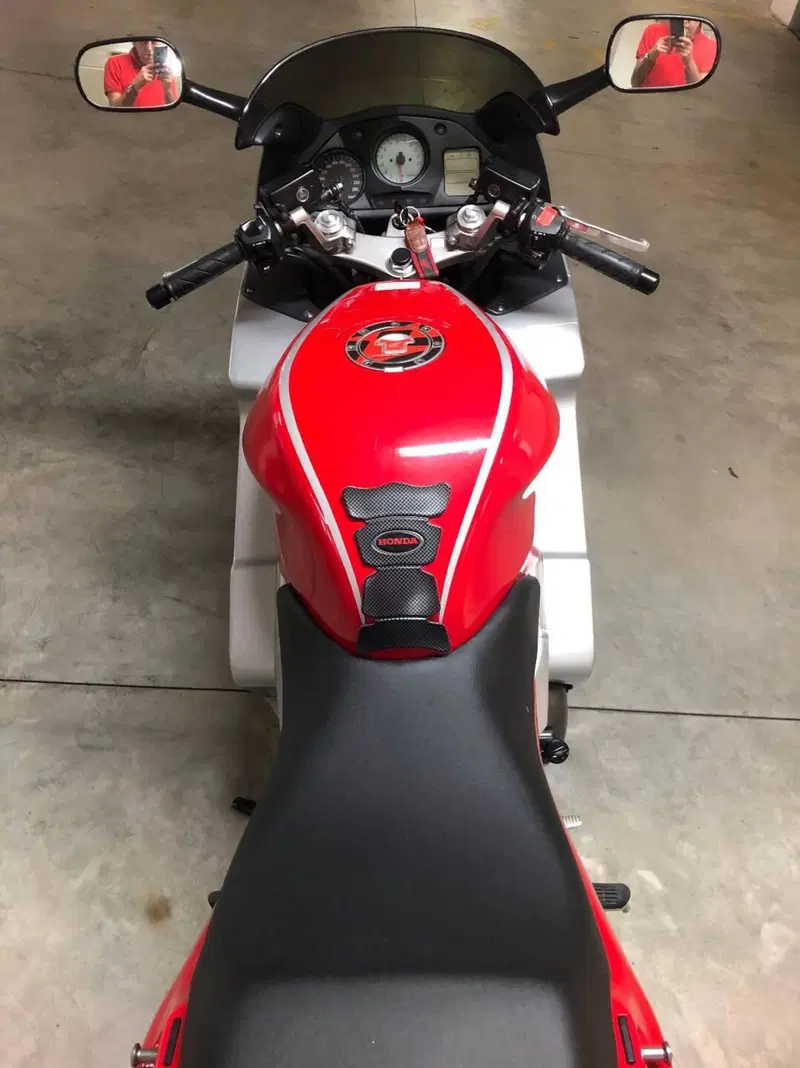 Honda VFR 800 fi (19)