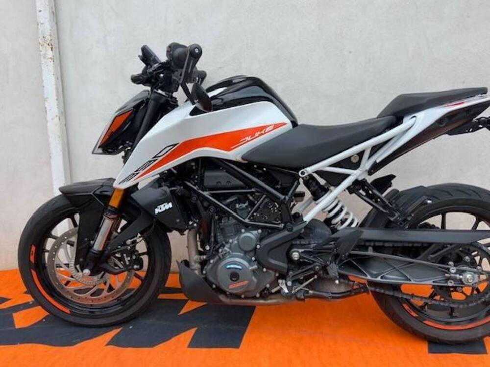 KTM 390 Duke (2021 - 23)